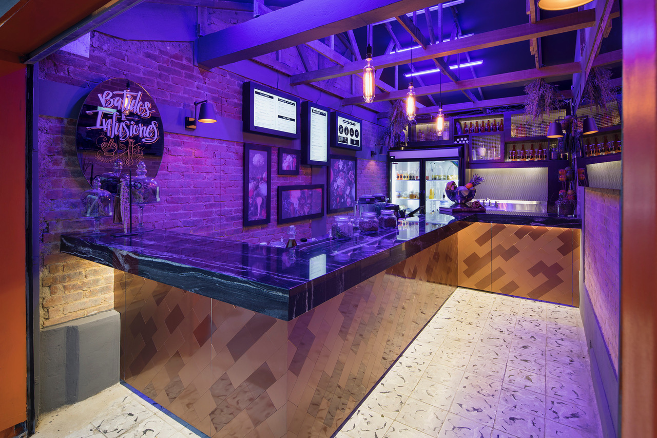 Liquida Juice Bar interior